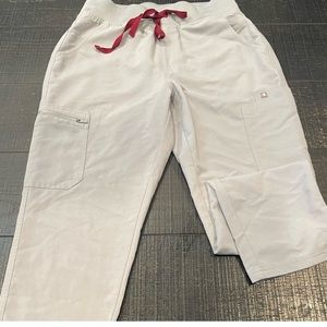 Figs Scrub Set in Grey, Medium/Regular Pants and small Top